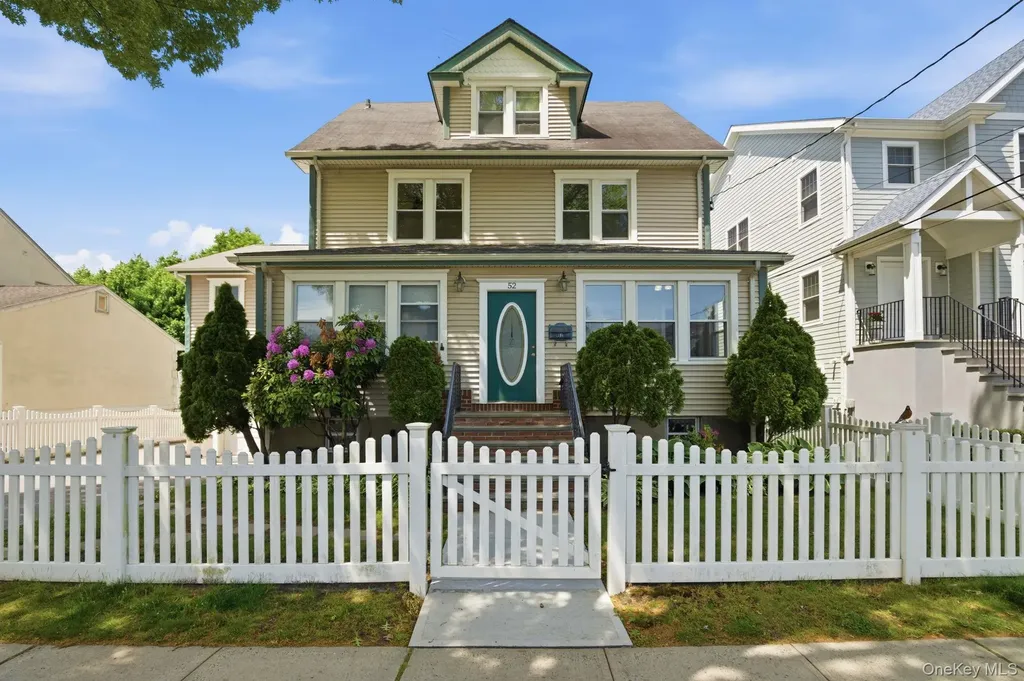 52 Nelson Ave 52 Nelson Harrison NY 10528