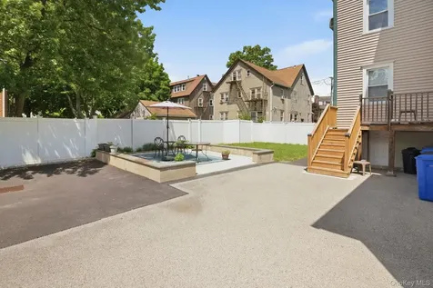 52 Nelson Avenue Harrison NY 10528