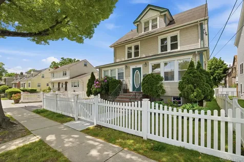 52 Nelson Avenue Harrison NY 10528