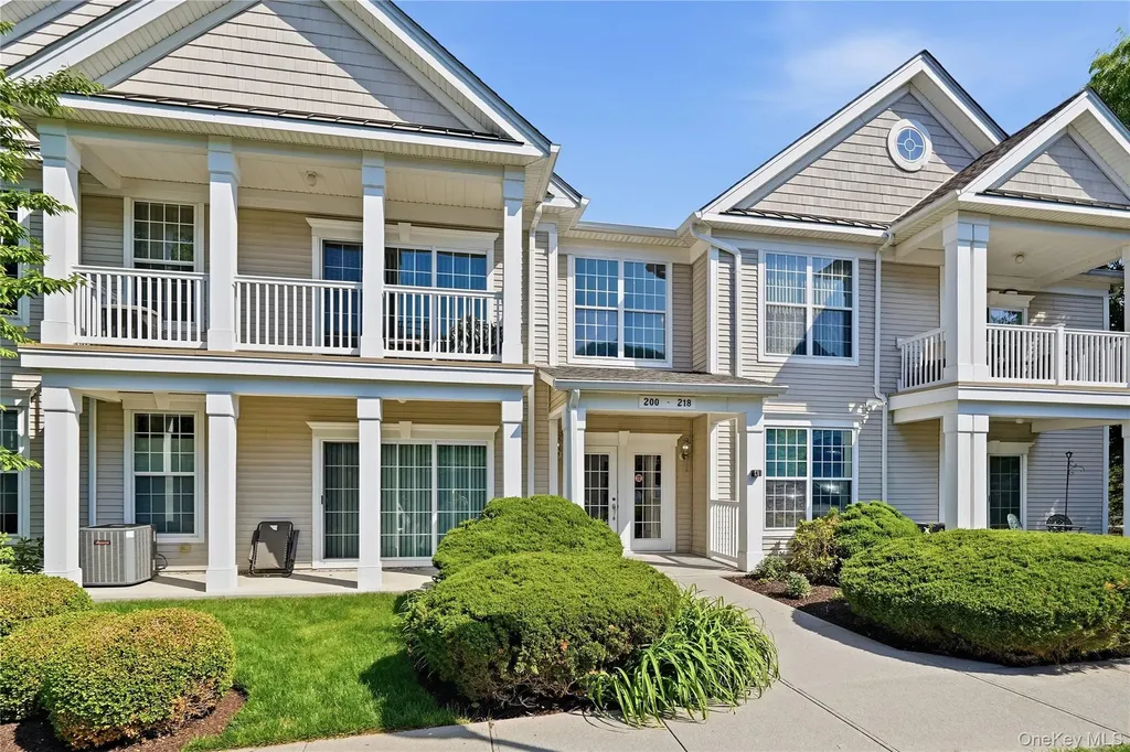204 Saratoga Lane Fishkill NY 12524