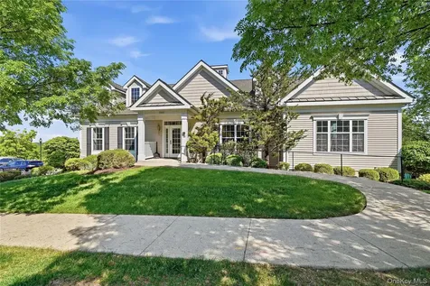 204 Saratoga Lane Fishkill NY 12524