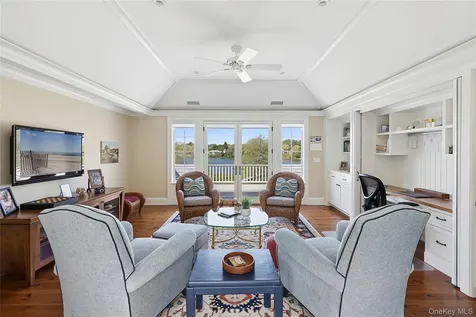 43 Old Main Road Quogue NY 11959