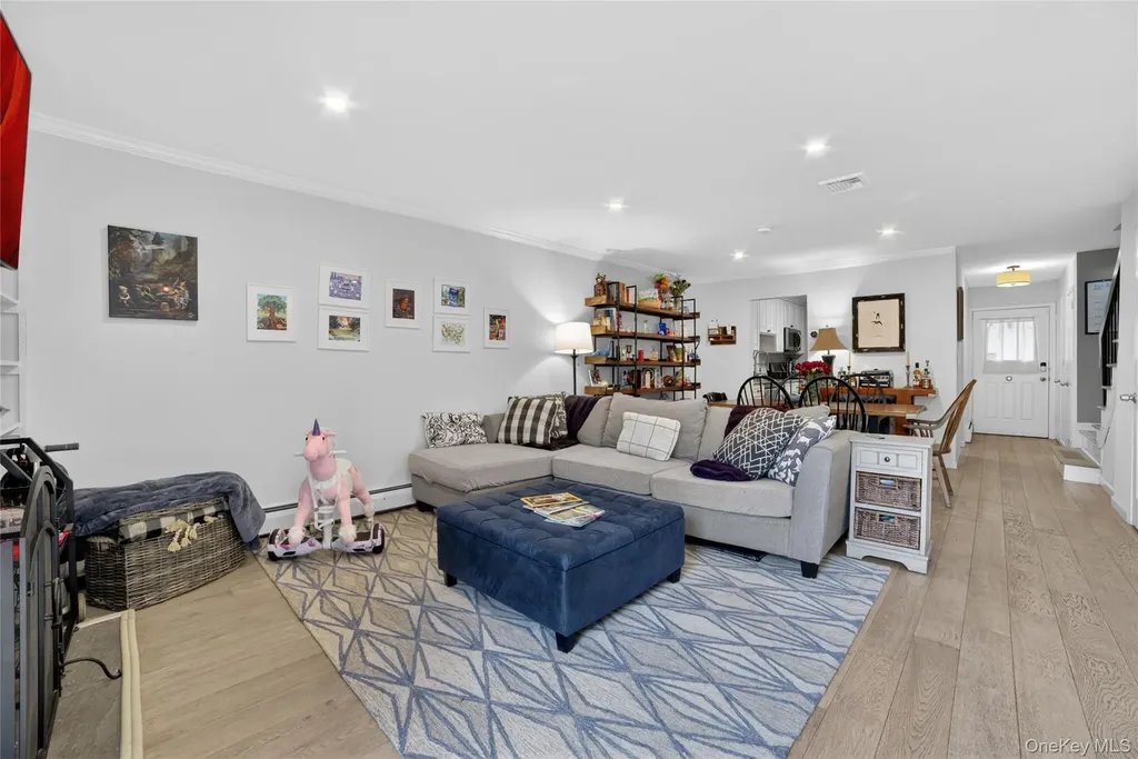218 Tree Top Crescent Rye Brook NY 10573