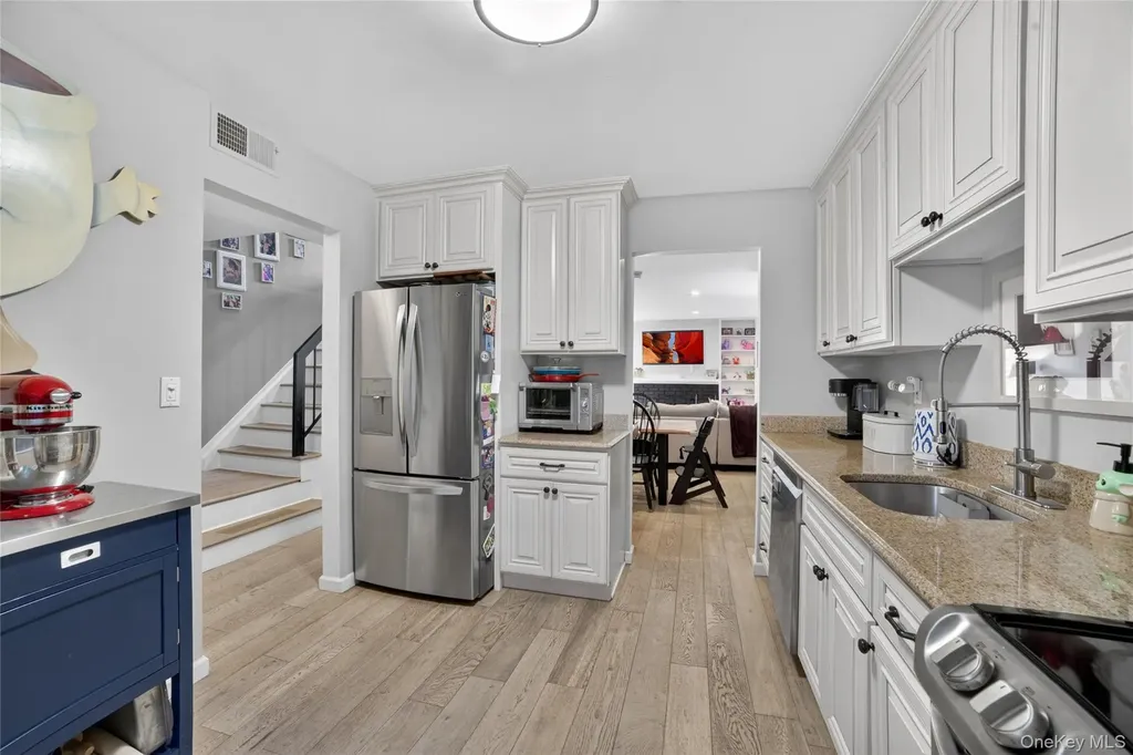 218 Tree Top Crescent Rye Brook NY 10573