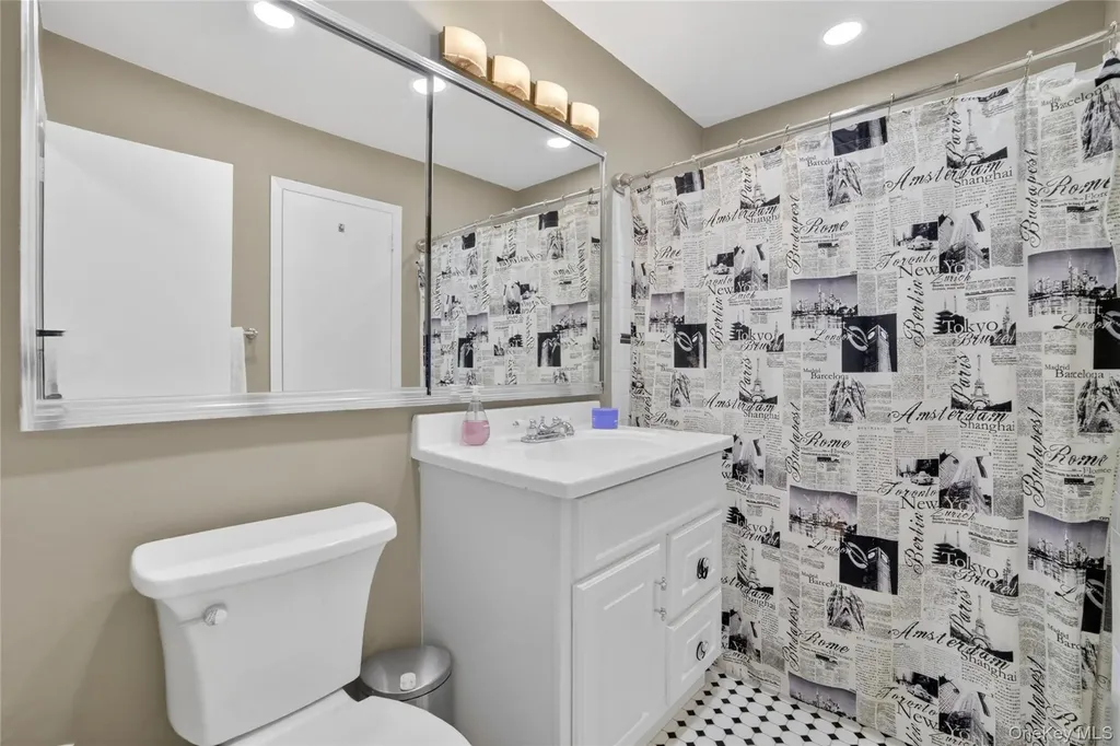 218 Tree Top Crescent Rye Brook NY 10573