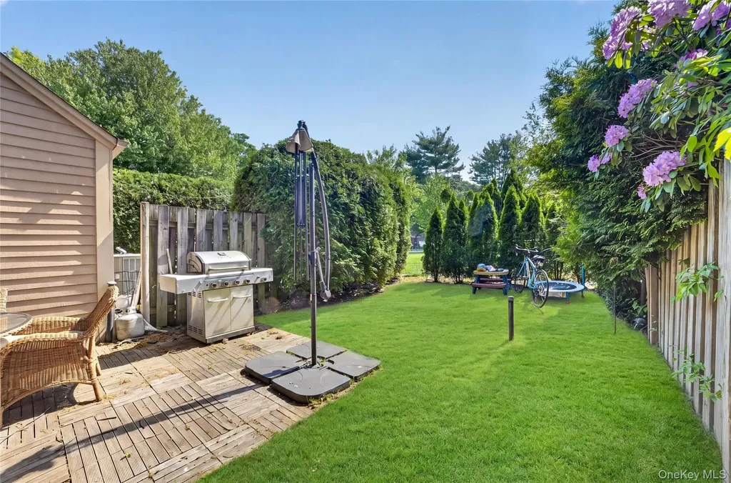 218 Tree Top Crescent Rye Brook NY 10573
