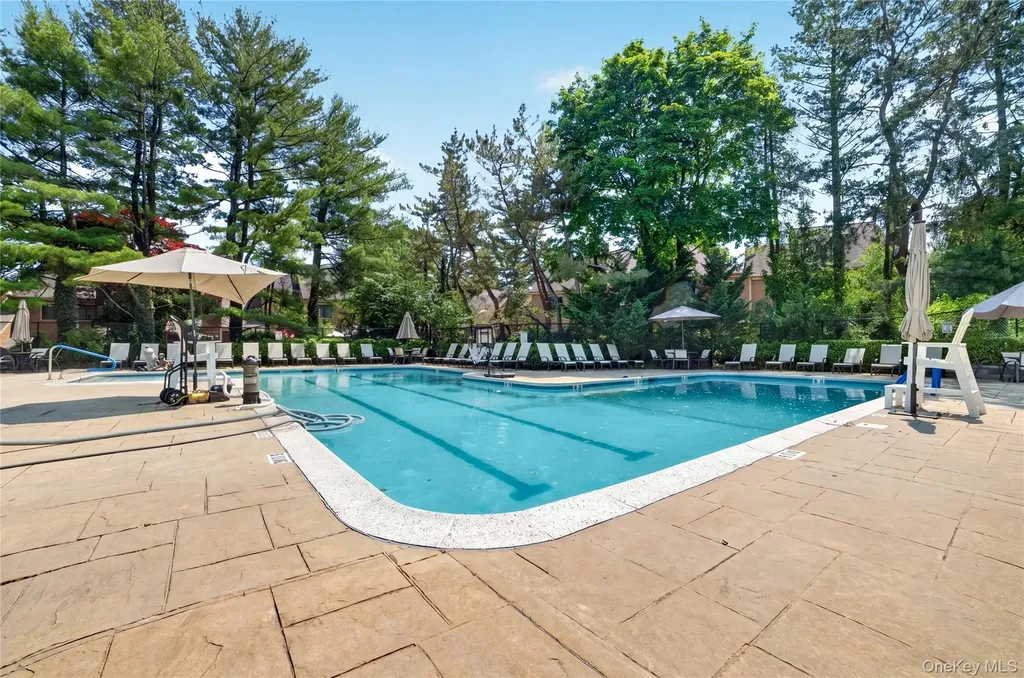 218 Tree Top Crescent Rye Brook NY 10573