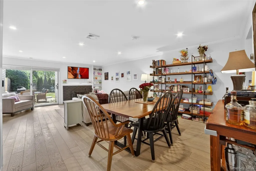 218 Tree Top Crescent Rye Brook NY 10573