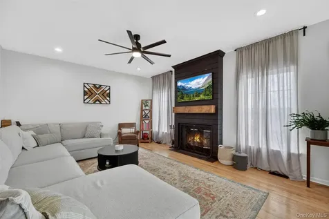 3510 John Paul Jones Lane New Windsor NY 12553