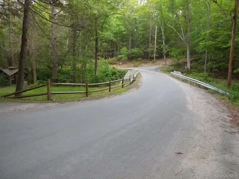609 Red Hill Road Wurtsboro NY 12790
