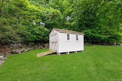 9 S Cranford Road Bardonia NY 10954