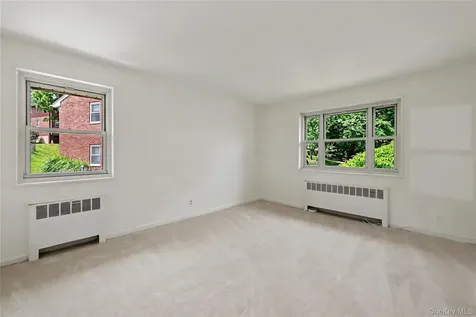 10 Dehaven Drive Yonkers NY 10703
