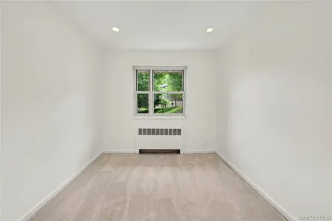 10 Dehaven Drive Yonkers NY 10703