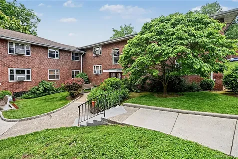 10 Dehaven Drive Yonkers NY 10703