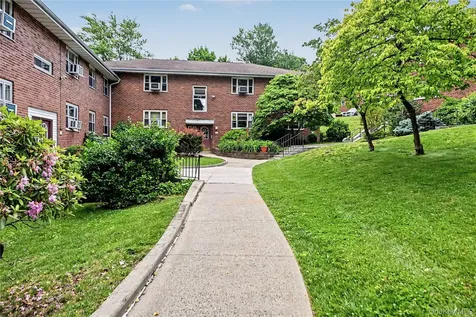10 Dehaven Drive Yonkers NY 10703