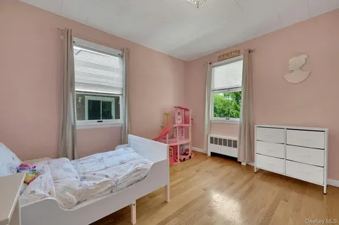 103 Kingsley Drive Yonkers NY 10710