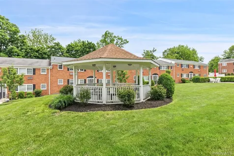 1879 Crompond Road Peekskill NY 10566