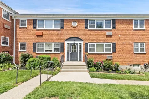 1879 Crompond Road Peekskill NY 10566
