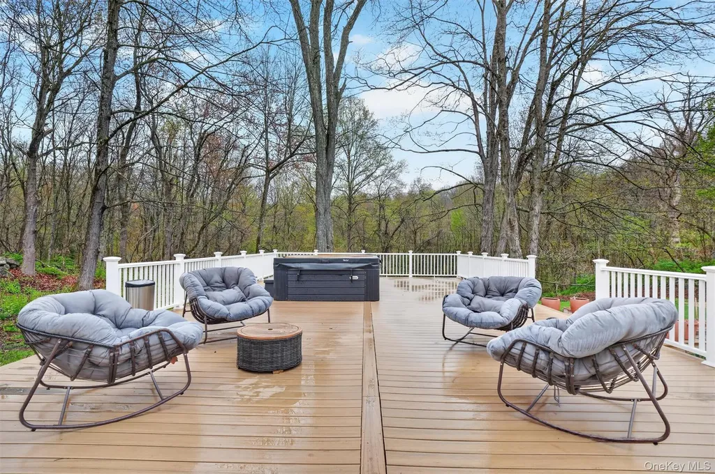 935 Peach Lake Road North Salem NY 10560