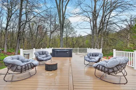 935 Peach Lake Road North Salem NY 10560