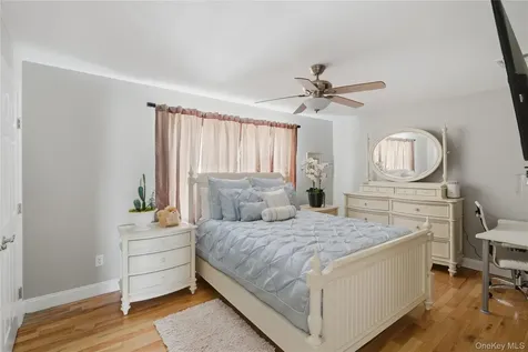 27 Davison Place Rockville Centre NY 11570