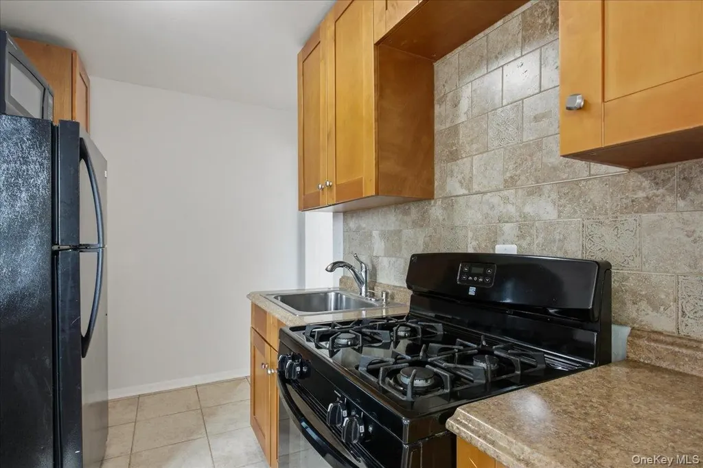 900 Midland Avenue Yonkers NY 10704