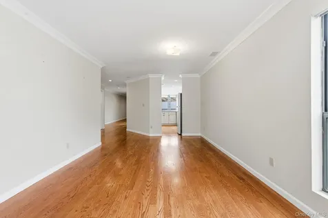 19 The Circle Glen Head NY 11545