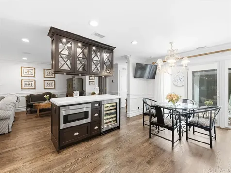 227 Hamlet Drive Jericho NY 11753