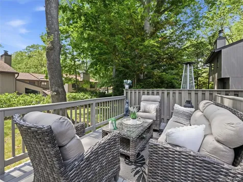 227 Hamlet Drive Jericho NY 11753