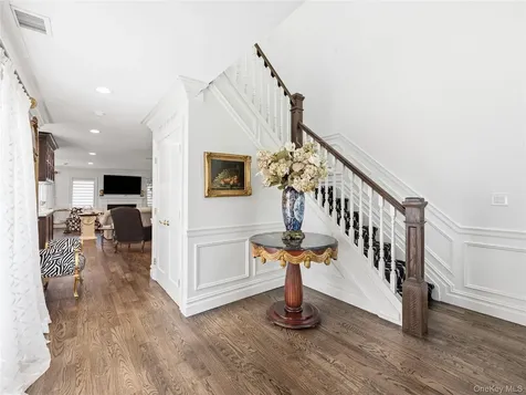 227 Hamlet Drive Jericho NY 11753