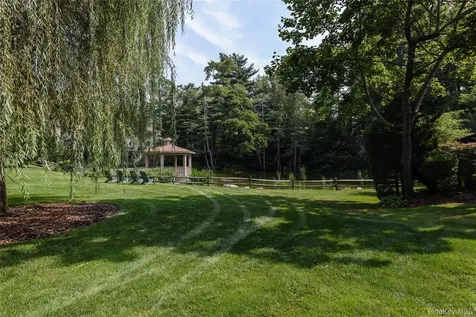 227 Hamlet Drive Jericho NY 11753