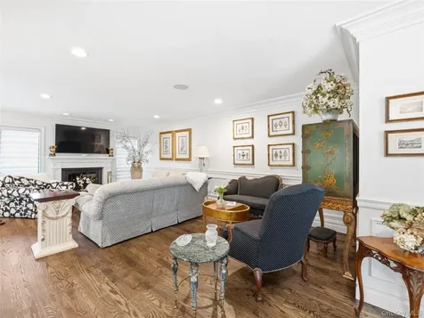 227 Hamlet Drive Jericho NY 11753