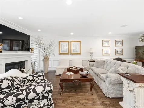227 Hamlet Drive Jericho NY 11753