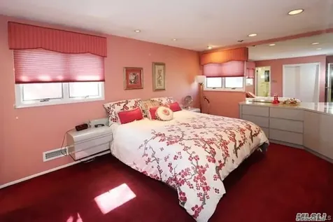 46 Marian Lane Jericho NY 11753