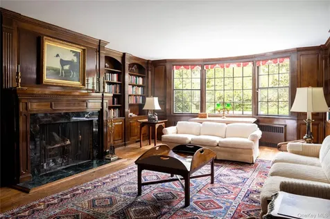 550 Chicken Valley Road Locust Valley NY 11560