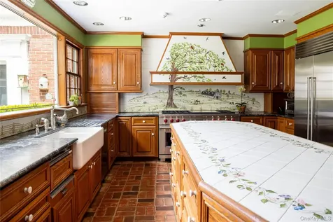 550 Chicken Valley Road Locust Valley NY 11560