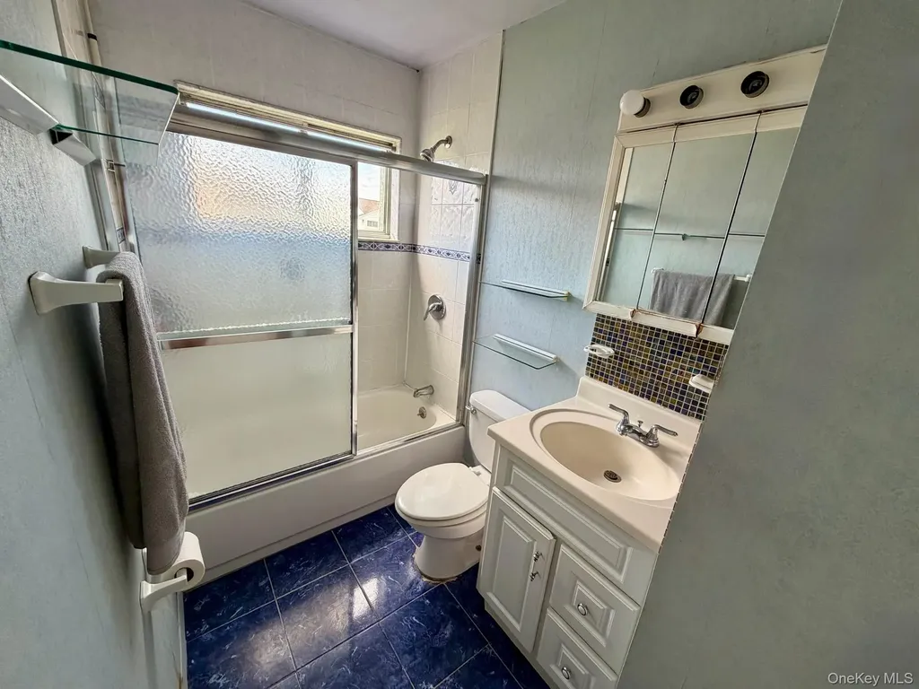 47 Van Buren Street Freeport NY 11520