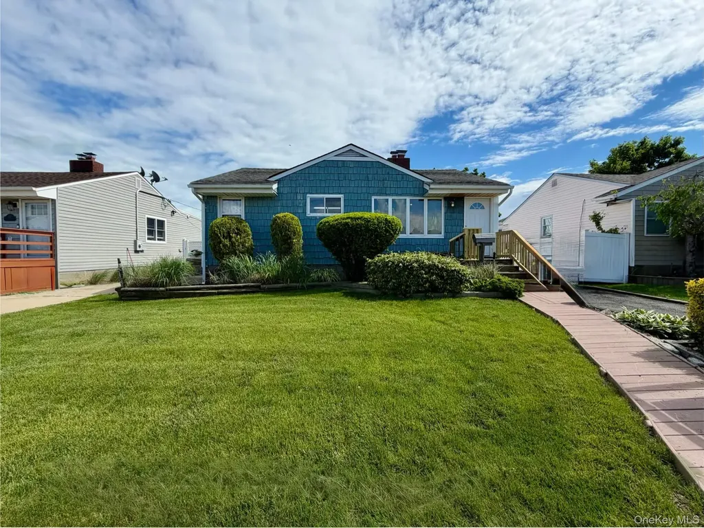47 Van Buren Street Freeport NY 11520