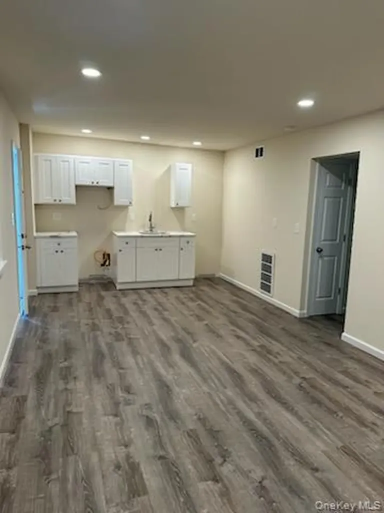 360 Larkfield Road East Northport NY 11731