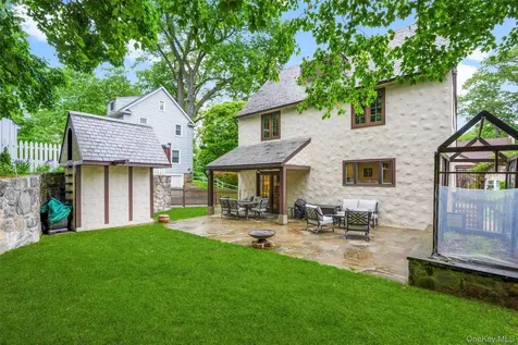 144 Douglas Place Mount Vernon NY 10552