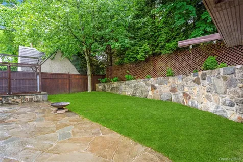 144 Douglas Place Mount Vernon NY 10552