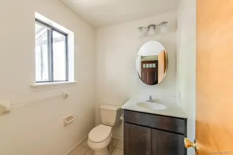 21 Topaz Run Poughkeepsie NY 12603
