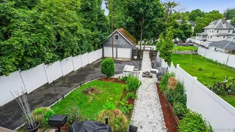 22 Mount Joy New Rochelle NY 10801