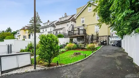 22 Mount Joy New Rochelle NY 10801