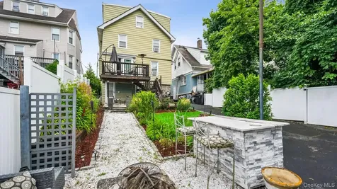 22 Mount Joy New Rochelle NY 10801