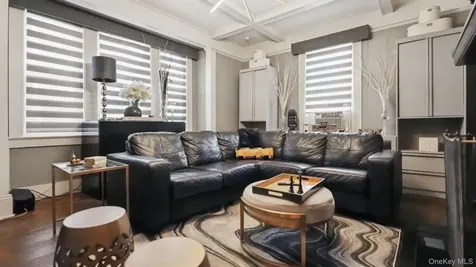 22 Mount Joy New Rochelle NY 10801