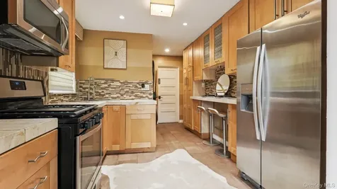 22 Mount Joy New Rochelle NY 10801