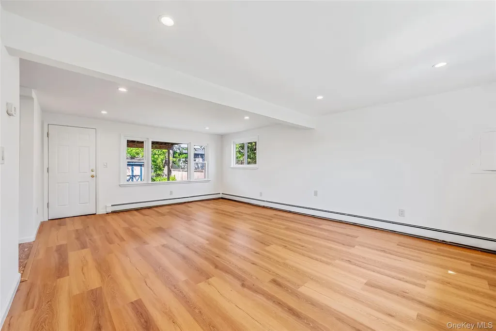 63 Ripplewater Avenue Massapequa NY 11758