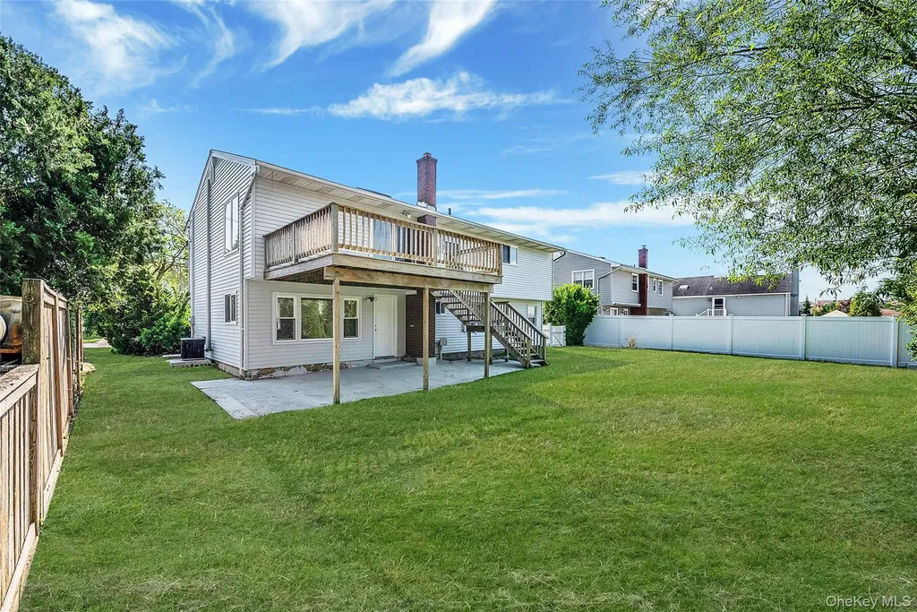 63 Ripplewater Avenue Massapequa NY 11758