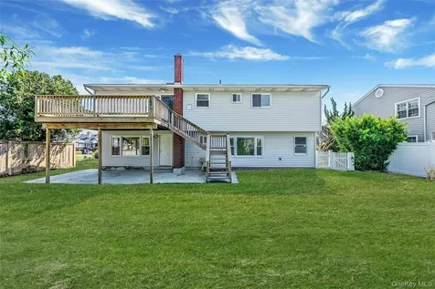 63 Ripplewater Avenue Massapequa NY 11758